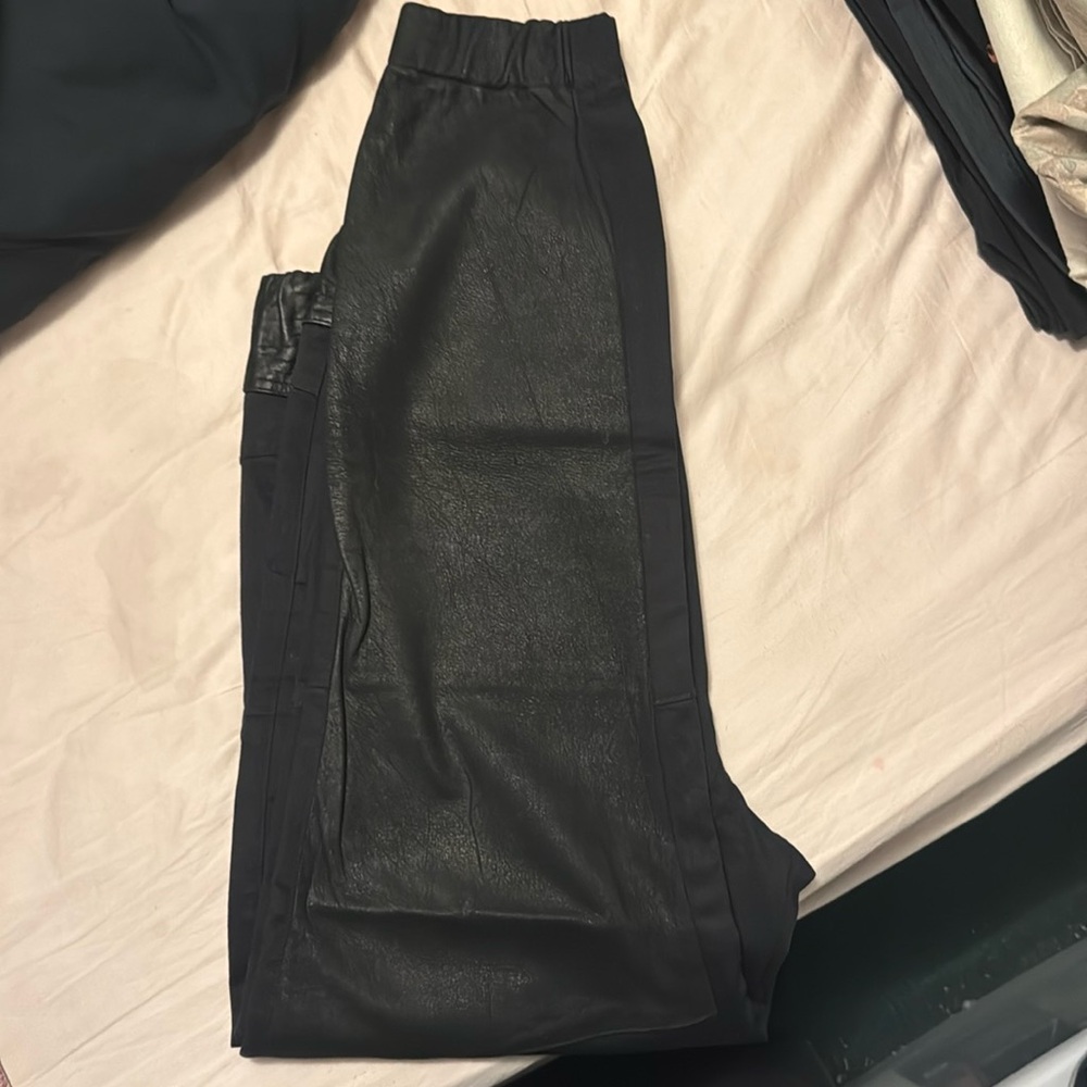 Zanerobe joggers